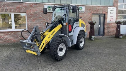 Chargeuse - 46CH - 17H - 2023