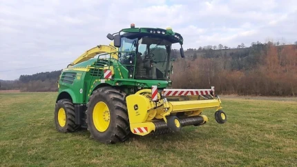 John Deere 8400