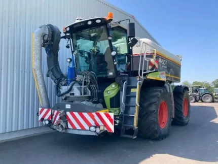 Claas XERION 4000 SADDLE TRAC