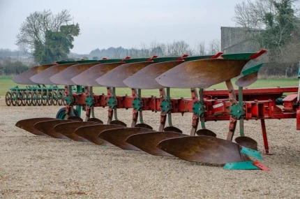 Kverneland LO85/300 PLOUGH 7 FURROWS