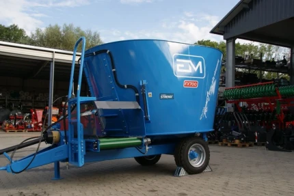 Euromilk FX 700-FUTTERMISCHWAGEN-NEU-6 WOCHEN LZ