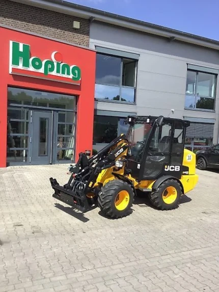 JCB 403 PLUS