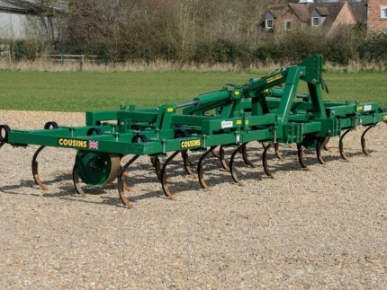 Cousins PIGTAIL CULTIVATOR 6M
