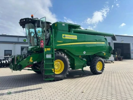 John Deere T660