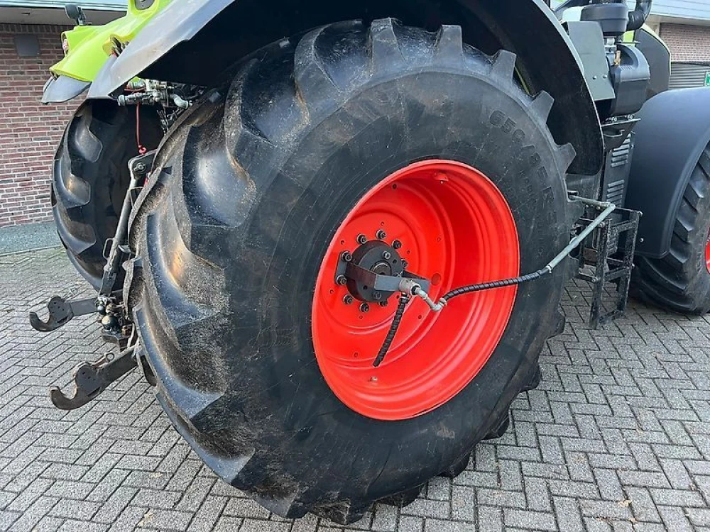 Claas AXION 810 CMATIC d'occasion — photo 24