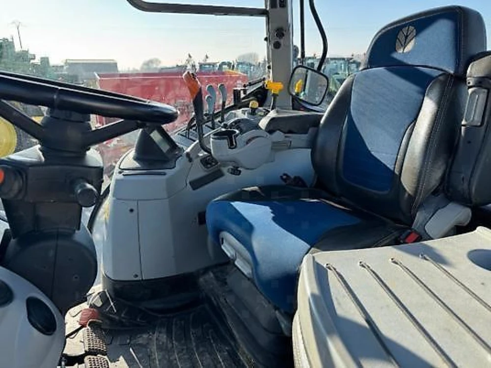 New Holland T7.260 PC d'occasion — photo 19