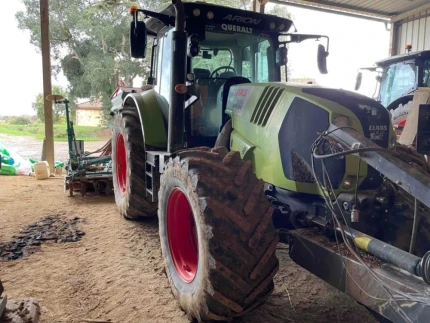 Claas ARION 650