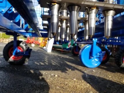 Poinçonneuse à poireaux - 1.45M