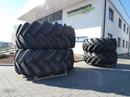 Inconnu 710/70R42+600/70R30 ZU KRONE BIG X