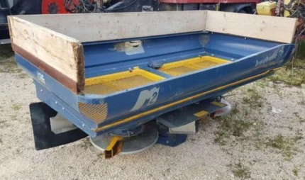 Distributeur d'engrais - 1999