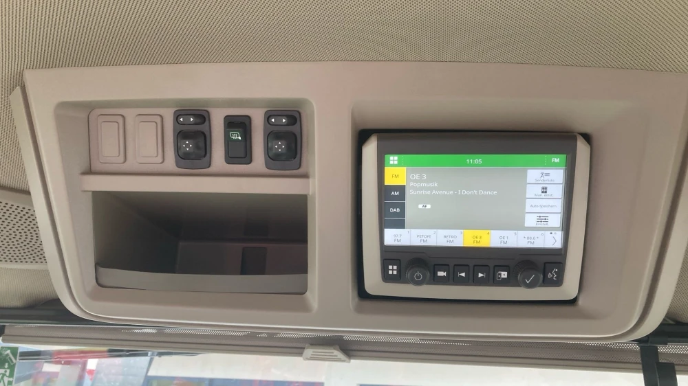 John Deere 7R 330 d'occasion — photo 39