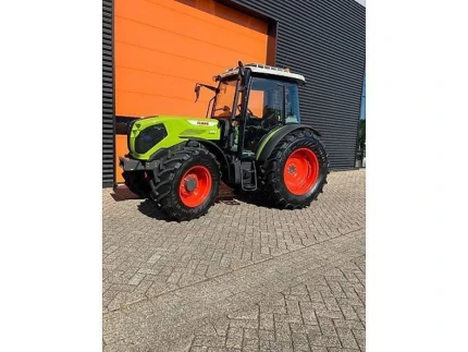 Claas AXOS 230