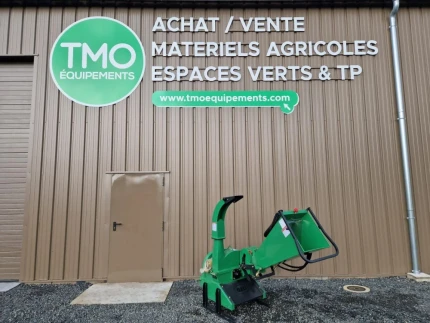 Broyeur de branches et végétaux