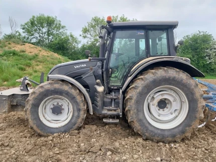 Valtra Valmet N141 H