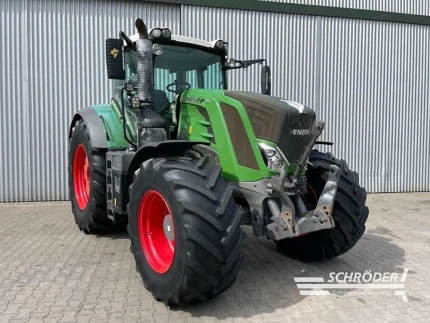 Fendt 824 VARIO S4 PROFI