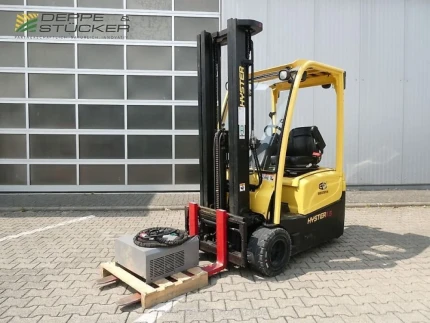 Hyster J1.50XNT SWB ELEKTRO-DREIRADSTAPLER