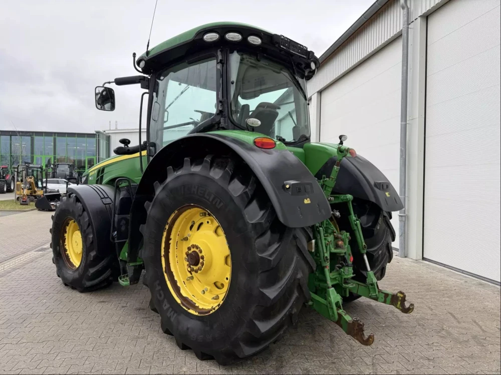 John Deere 8320 R d'occasion — photo 6