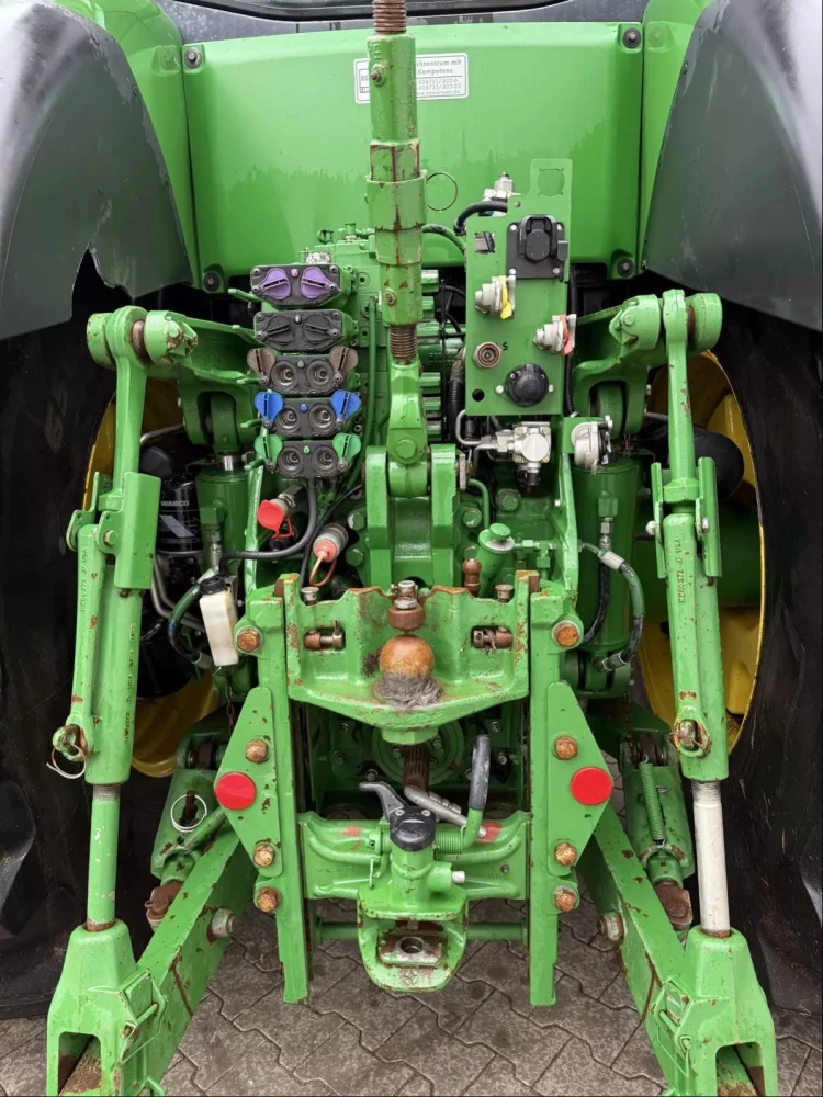 John Deere 8320 R d'occasion — photo 9