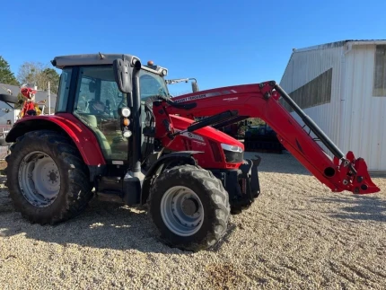 Massey Ferguson 5711 S
