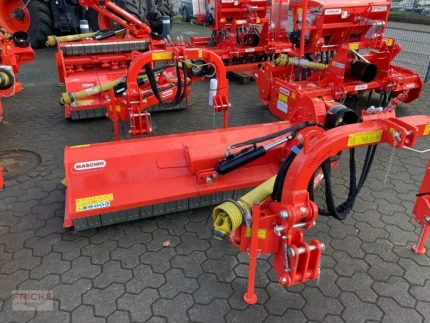 Maschio Gaspardo GIRAFFA XL 210 SE
