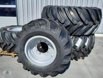 Nokian 710/70-34+710/45-26,