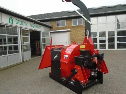 Broyeur de branches et végétaux - 2025