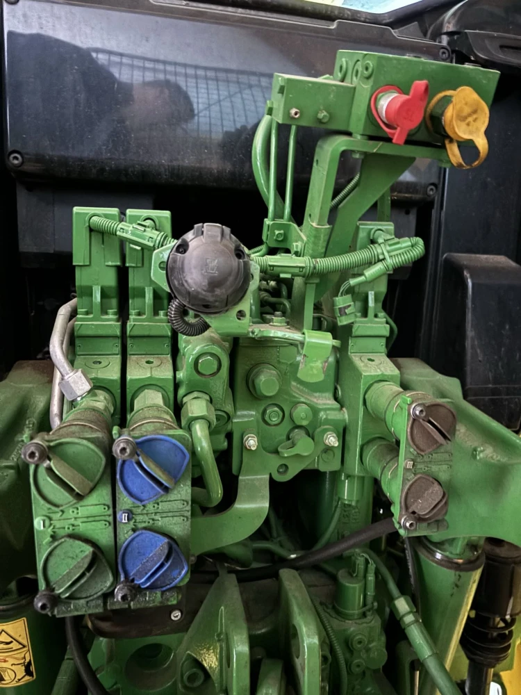 John Deere 6100M d'occasion — photo 4