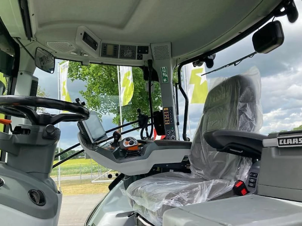 Claas AXION 850 CMATIC CEBIS d'occasion — photo 9