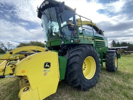John Deere 7350