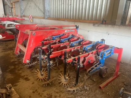 Hatzenbichler FRONTRüBENHACKGERäT