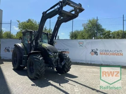 Valtra Valmet G135 V SCHLEPPER