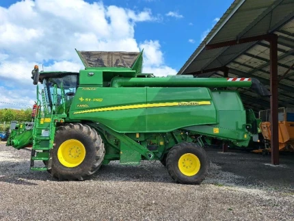 John Deere T550HM