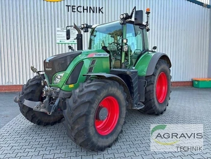 Fendt 724 VARIO S4 PROFI PLUS