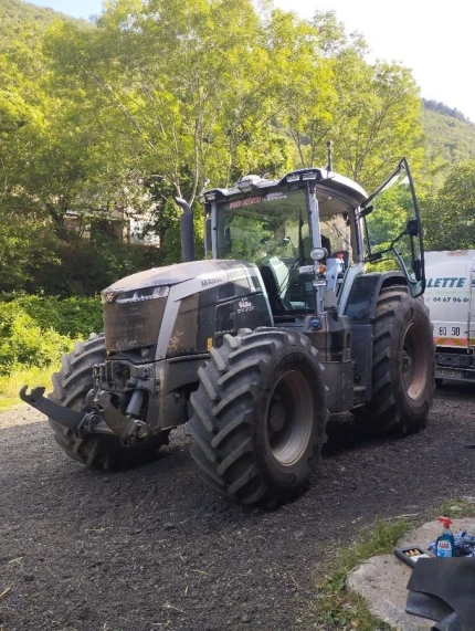 Massey Ferguson 8S.305 DYNA-VT EXCLUSIVE
