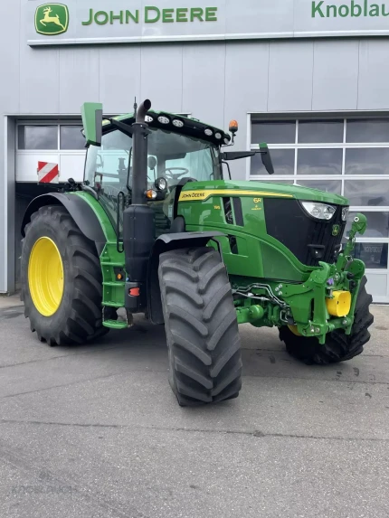 John Deere 6R 195