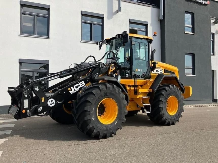 JCB 427 AG STAGE V
