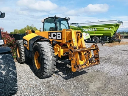 JCB 550-80 AGRI PLUS