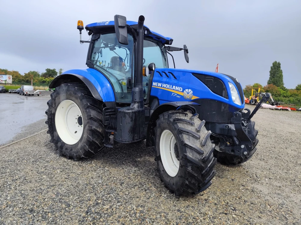 New Holland T7 190 PC d'occasion — photo 4