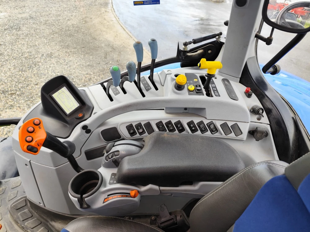New Holland T7 190 PC d'occasion — photo 7