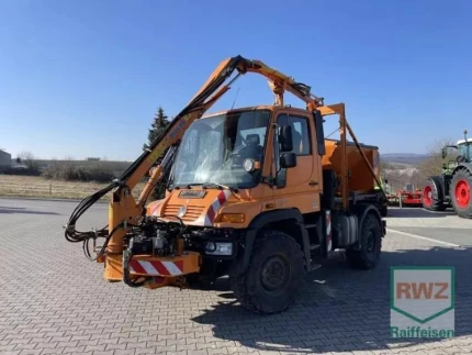 Mulag MERCEDES-BENZ UNIMOG U 300 MIT
