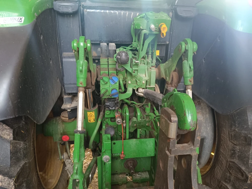 John Deere 6100M d'occasion — photo 11