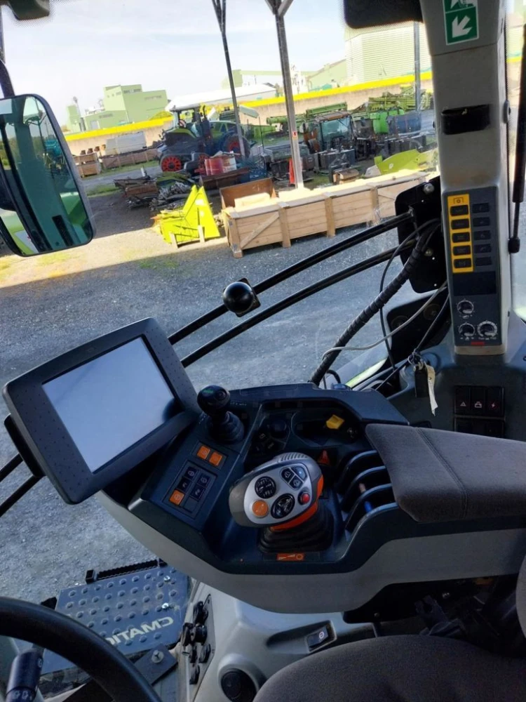 Claas AXION 810 CMATIC d'occasion — photo 7