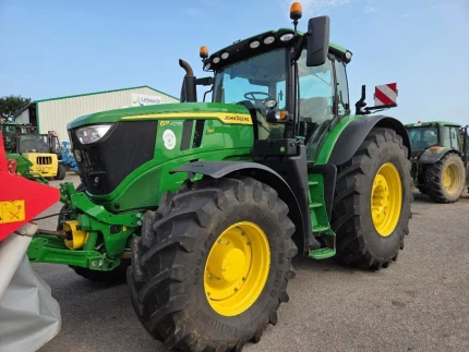 John Deere 6R195