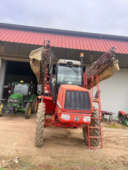 Pulvérisateur automoteur - 2012