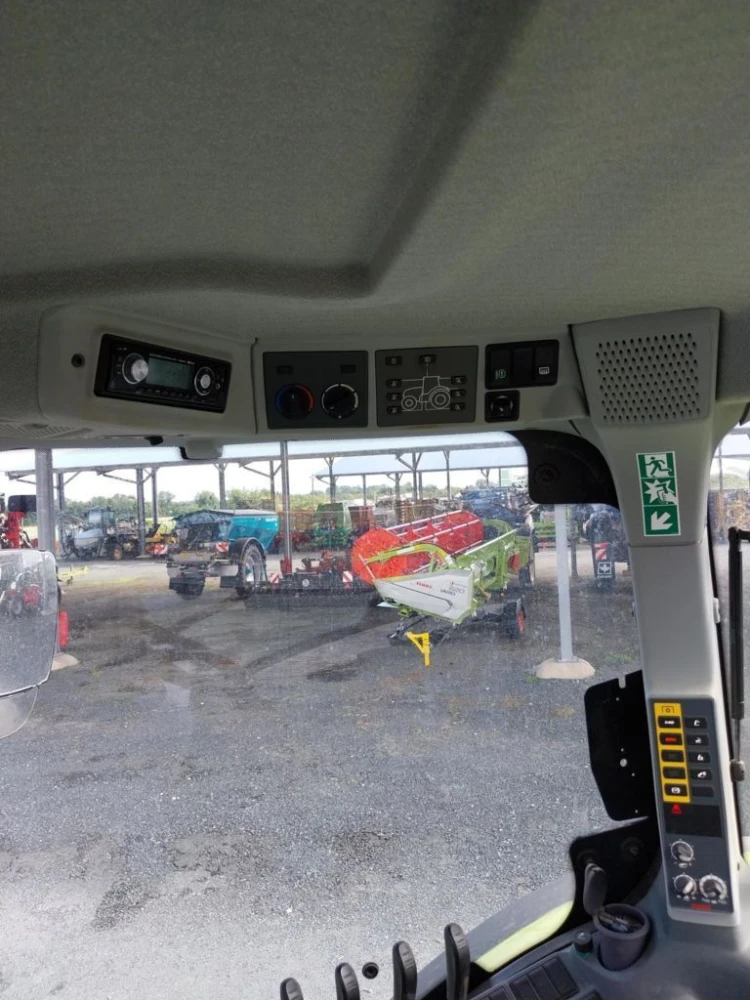 Claas AXION 800 CIS+ d'occasion — photo 9