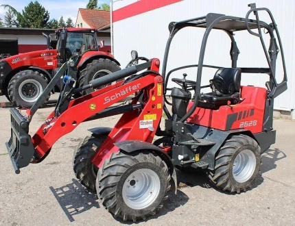 Schäffer 2628 MIT FAHRERSCHUTZDACH