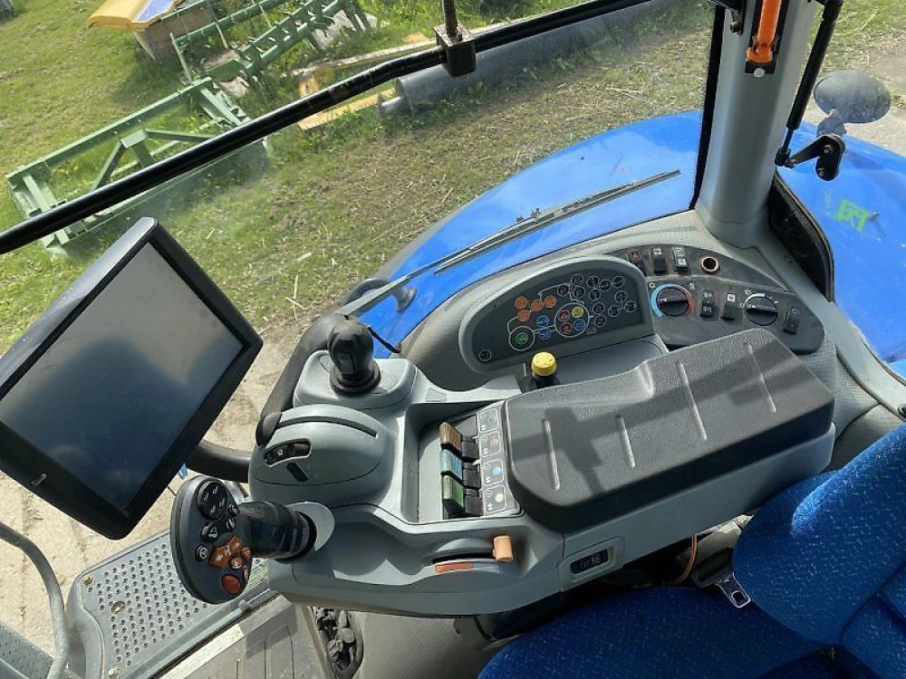 New Holland T 8.380 UC d'occasion — photo 9