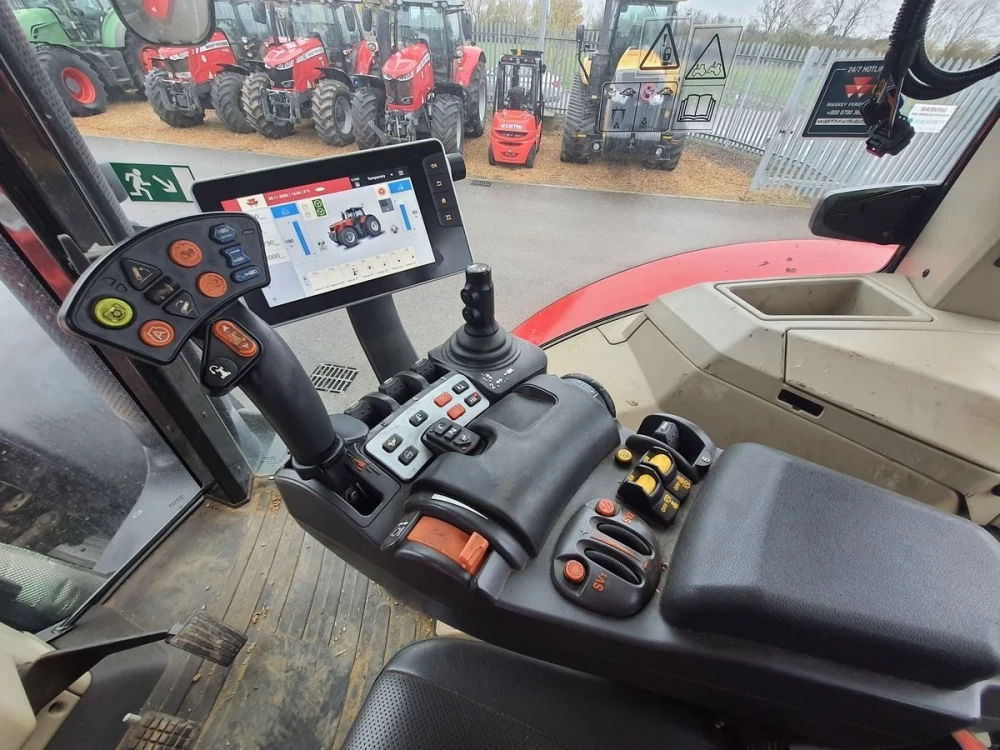 Massey Ferguson MF8740S DYNA VT EXCLUSIVE d'occasion — photo 8