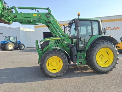 John Deere 6110M