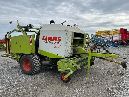 Claas ROLLANT 255 RC UNIWRAP